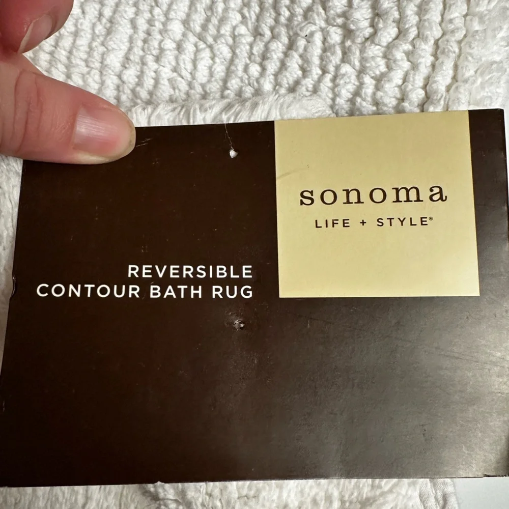Sonoma white Reversible Bath Rug Contour for going round toilet.